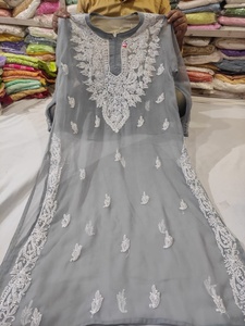 Diseño moderno y último en elegante Kurti allover chikankari con trabajo de Bordado de hilo pesado-2024 - Product Image 3