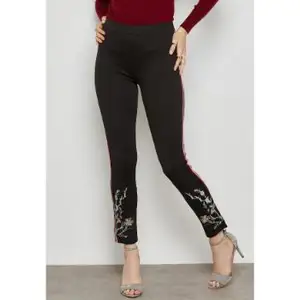 Winter 2021 New embroidered high-waisted jeans for women wholesale fashionable pants and jeggings