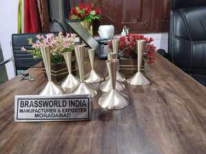 Soporte de vela de latón grabado LARGO DE Brassworld India, modelo de acero religioso pulido para suministros de Iglesia - Product Image 2