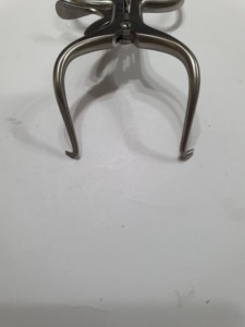 Petit et mini rétracteur auto-fixant Gelpi, 45 mm de largeur, 90 mm de longueur, instruments chirurgicaux - Product Image 3