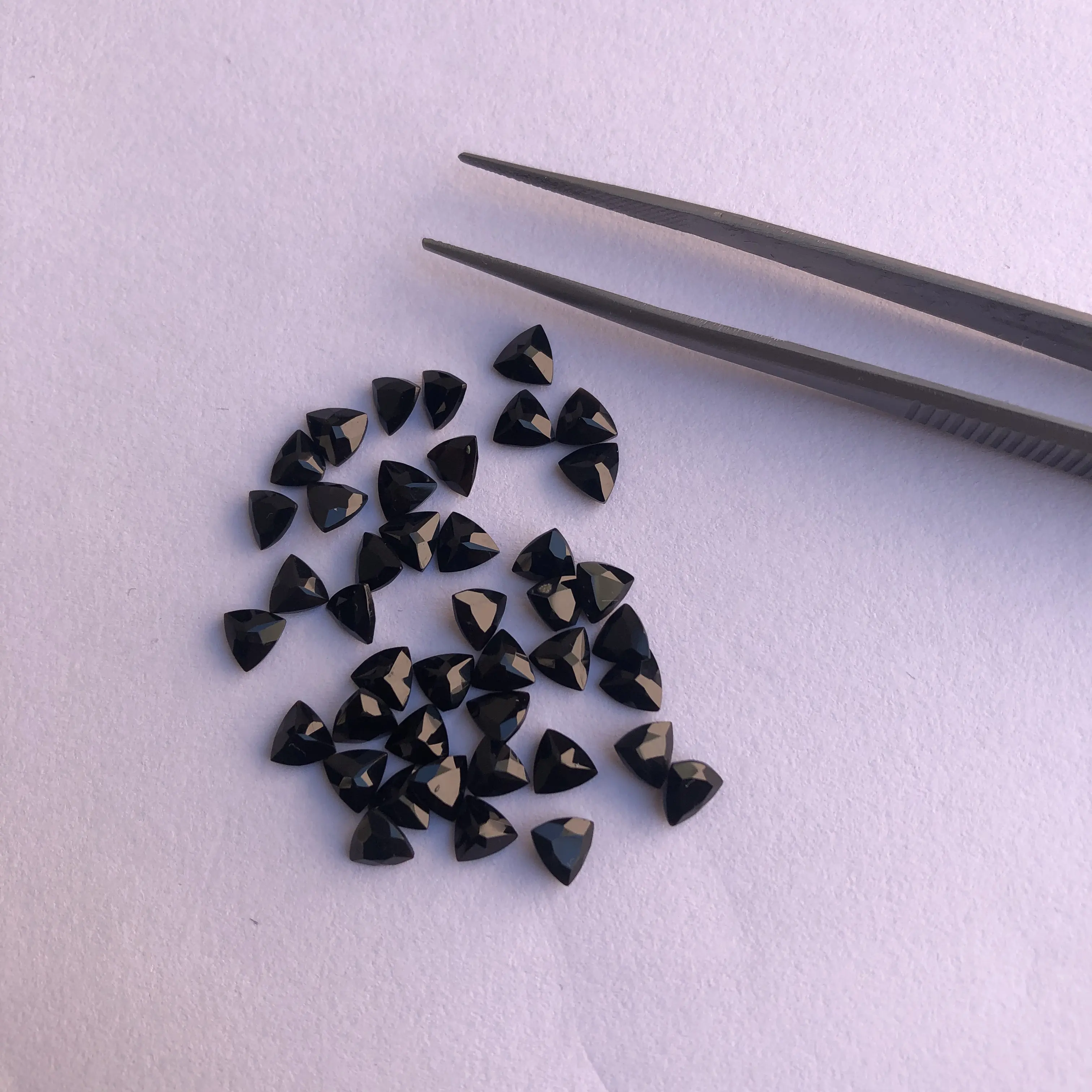 5mm Natural Black Onyx Faceted Trillion Cut Calibrated Gemstones Wholesale Price Loose Stones for Jewelry Setting Regular Sale