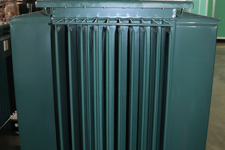 S11 2000 KVA 10/11KV Oil Type Distribution Transformer Electrical Power Voltage Up 4