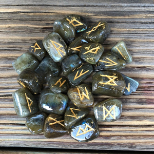 Ensemble de runes en labradorite naturelle en gros – Pierres de divination gravées en pierres précieuses - Product Image 2