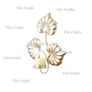 Bougeoir décoratif au design attrayant en métal doré et poli à prix abordable - Product Image 1