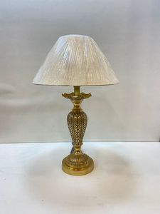 Lampe de table éléphant de luxe en laiton doré, figurine animale, lampe de bureau avec abat-jour à motif découpé pour salon - Product Image 3