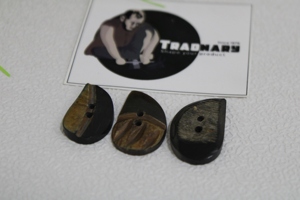 Botón de cuerno de búfalo de abrigo largo natural hecho a mano en forma de hoja y diseño tallado botones de Color negro y marrón para prendas Tradnary - Product Image 2