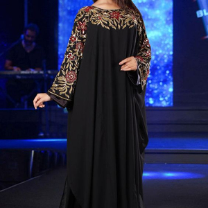 TENDANCE ET ÉLÉGANTE Ornée DE MACHINE ET DE ZARDOZI SUR LA ROBE CAFTAN ARABE JALABIYA POUR LA FÊTE @ 2024 - Product Image 1