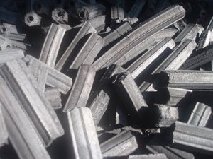 Charbon de bois en briquettes de sciure de bois pour barbecue, fournisseur de combustible pour restaurants, fournisseur de combustible pour barbecue, charbon de bois pour importateurs - Product Image 6