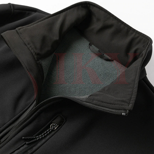 Chaqueta blanda impermeable de diseño personalizado de alta calidad para hombre, cómoda y transpirable con logotipo personalizado - Product Image 4