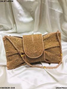 กระเป๋าคลัทช์ผู้หญิงทำมือจากดีไซเนอร์ชาติพันธุ์ - Product Image 4