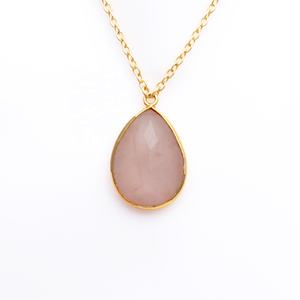 Collier pendentif en pierre de quartz rose naturelle avec chaîne plaquée or en argent sterling 925, bijoux faits à la main pour les fêtes en rose - Product Image 2