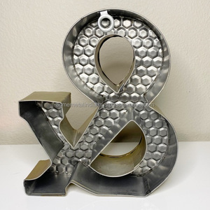 Objet décoratif de table fil métallique couleur noire enduit fini conception simple parfait pour la décoration de la maison affichage de salon - Product Image 3