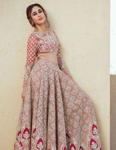 --- เจ้าสาว-สวยงามและสวยงาม KOTI กับ LEHENGA-ชุดที่มีการประดับในลูกปัดแก้วคริสตัลงานหินสำหรับงานแต่งงาน = 2021 - Product Image 1