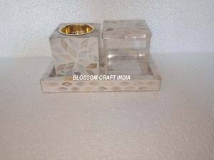 Bandeja de madera con incrustaciones de madreperla hecha a mano de alta calidad con quemador de incienso de sándalo Bakhoor y caja tapón de anís estrellado - Product Image 6