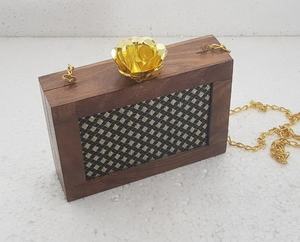 Luxury Brown Wood Natural Finish Clutch Bag Resin <b>Handbag</b> With Frame Pattern <b>for</b> Daily Use <b>Wedding</b> Party Bag - Product Image 3