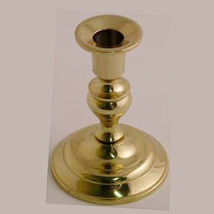 Candelabro de latón de lujo para uso en Iglesia, soporte de vela de latón de nuevo diseño - Product Image 1