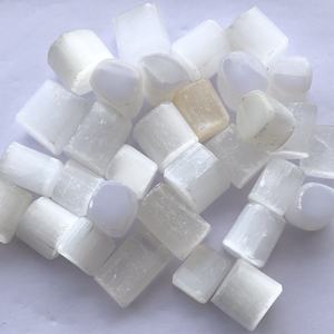 Piedra de selenita blanca Natural de 20mm y 30mm, pepitas caídas pulidas lisas, piedras preciosas por kilogramos, compra en línea, precio de fábrica al por mayor - Product Image 2