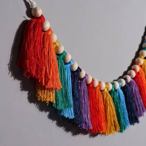 Guirlande de pompons arc-en-ciel avec perles en bois, tenture murale Boho - Product Image 2