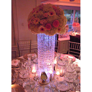 Candelabro colgante decorativo de lujo con cuentas de cristal, mesa de boda, centro de mesa, elevador y vela superior chapada en plata - Product Image 4