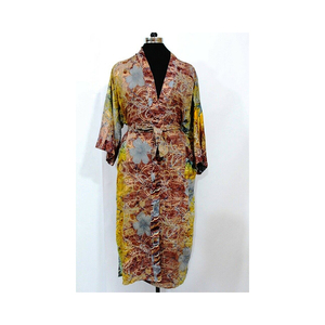 Robe Kimono imprimée en soie pure sari la plus vendue avec col en V et boucle de ceinture réglable Robe décontractée pour femmes et filles - Product Image 1