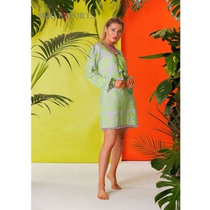 Compre en India 2026: Vestido largo de alta calidad con cuello en V, tejido bohemio floral verde lima, bordado de encaje, ecológico, transpirable y lavable. - Product Image 1