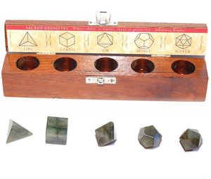 Achetez un ensemble de géométrie sacrée en labradorite |   Ensemble de géométrie sacrée en labradorite, articles métaphysiques de guérison en ligne, acheter - Product Image 1