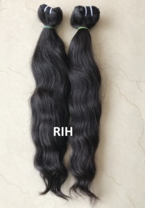 Cabello humano ondulado sin procesar indio crudo directamente del proveedor indio Extensión de cabello humano suave y suave virgen alineada con cutícula - Product Image 2