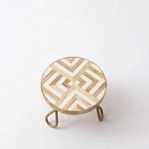 Support à gâteau rond design moderne support à plateau polyvalent tabouret de jardinière bois métal pour la maison hôtel fêtes d'anniversaire d'anniversaire - Product Image 1
