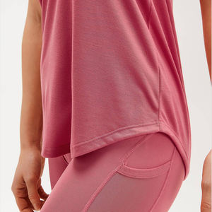 เสื้อกล้ามออกกำลังกายผู้หญิงคุณภาพสูงแบบแห้งเร็ว พิมพ์ลาย สำหรับยิม โยคะ ชุดลำลองสำหรับนักมวยปล้ำ ขายส่ง OEM - Product Image 5