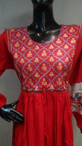 Robe abaya en dentelle brodée de haute qualité au moyen-orient avec ceintures caftan marocain - Product Image 2