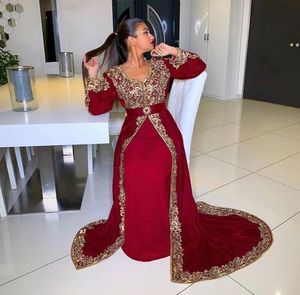 NEWLY--STYLISH CONCEPTION DE BRODERIE DE DABKA, CRISTAL PERLES, VERRE PIERRE TRAVAIL SUR DAZZLING--CAFTAN--DRESS @ 2022 - Product Image 1