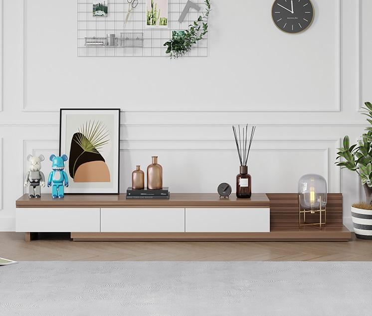 วอลนัทและสีขาว