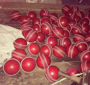 Leather <b>Cricket</b> Ball <b>Cricket</b> Products <b>Cricket</b> Wear and Gear - Product Image 1