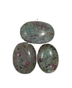 Pierre de palmier en rubis fucchite naturelle, cristal d'énergie pour la méditation et un cadeau, vente en gros depuis AGATE élégante - Product Image 1