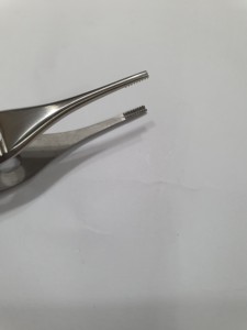 Pince à tissu brun Adson 6" - Product Image 4