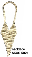 Collier en gros SK NOOR SONS SK00 5021 avec perles de coquillages naturels blancs, coquillages de mer, coquillages de plage, coquillages de cauris