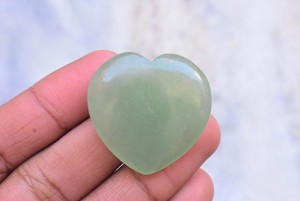 Wholesale Crystal Natural Green Aventurine <b>Heart</b> <b>Shape</b> Human <b>Heart</b> Love Pendant Gift - Product Image 4