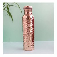 Bouteille d'eau 2022 cuivre martelé inde pure 100% Pure sans soudure et Joint moins brillant Pure 950 Ml avec avantages ayurvedic
