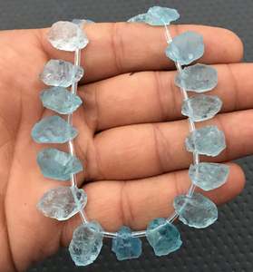 Vente chaude 21 pièces AAA Grade naturel aigue-marine ensemble forme inégale bleu minimaliste délicat pierres brutes haut fabricant produit - Product Image 2