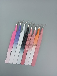 แหนบถอนคิ้วสแตนเลสแบบออกแบบโลโก้ได้ตามต้องการแหนบปลายแหลมแบบยึดเพชร - Product Image 2