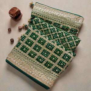 Sari Patola Color Verde Hoja con Bordado de Cordón y Blusa con Estampado Vichitra, Bordado de Papel Metálico Fantasma, Encaje RoyalExport - Product Image 3