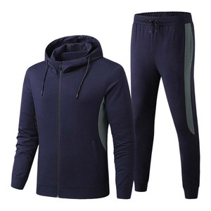 Chándal de entrenamiento para hombre, alta calidad, el mejor precio, disponible en todas las tallas - Product Image 1