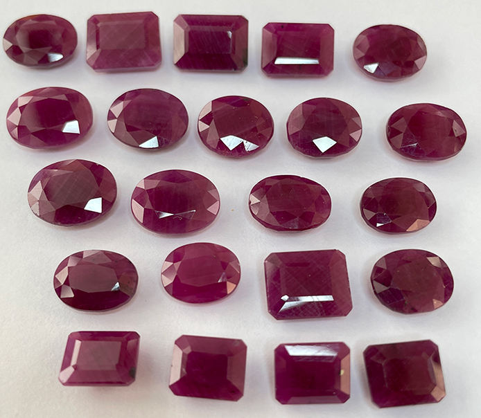 สีแดงเลือด