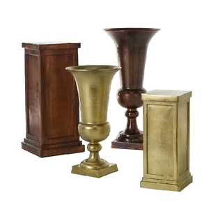 Ensemble de deux vases à fleurs en métal nickelé, porte-fleurs fait main, forme personnalisée, vente en gros de vases à fleurs en métal de luxe - Product Image 3