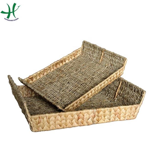 โดยธรรมชาติ