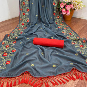 Vichira soie Saree avec chemisier pièce femmes indiennes portent Sari fête porter pas cher bas prix en gros fabrication Surat Apparelgarment - Product Image 1