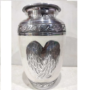 Urna Funeraria Clásica Americana con Grabado de Ángel, Acabado en Esmalte Metálico, 200 Pulgadas Cúbicas - Product Image 2