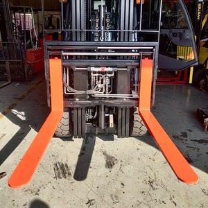 Best Quality FRN Fork Positioner 1000-8000kgs Capacity Top Choice <b>Forklift</b> <b>Attachments</b> for Users - Product Image 5