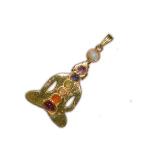Compre en Línea Colgantes de Buda con Chakra Dorado: Colgantes de Buda con Chakra Dorado en Venta - Product Image 1