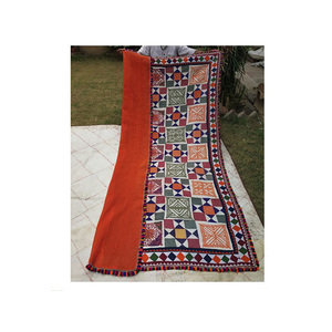 Vente chaude Boho Decor Kantha Couvre-lit simple Conception Unique Classique Coton Matériel À La Main Indien Couvre-lit Qualité Géométrique - Product Image 1